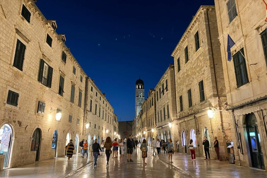 Stradun - šta posjetiti u Dubrovniku