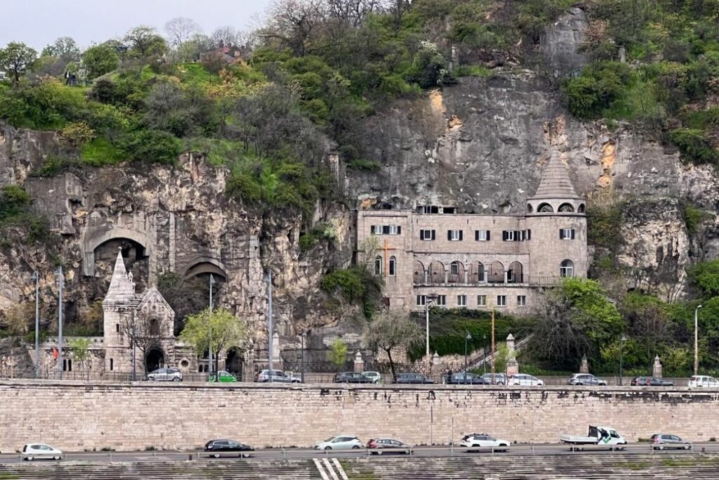 Crkva u pećini - šta posjetiti u Budimpešti