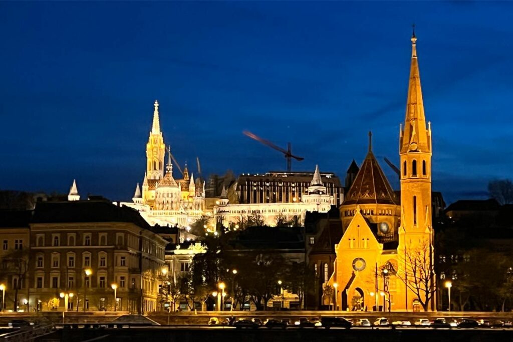Noćno krstarenje Dunavom - šta raditi u Budimpešti