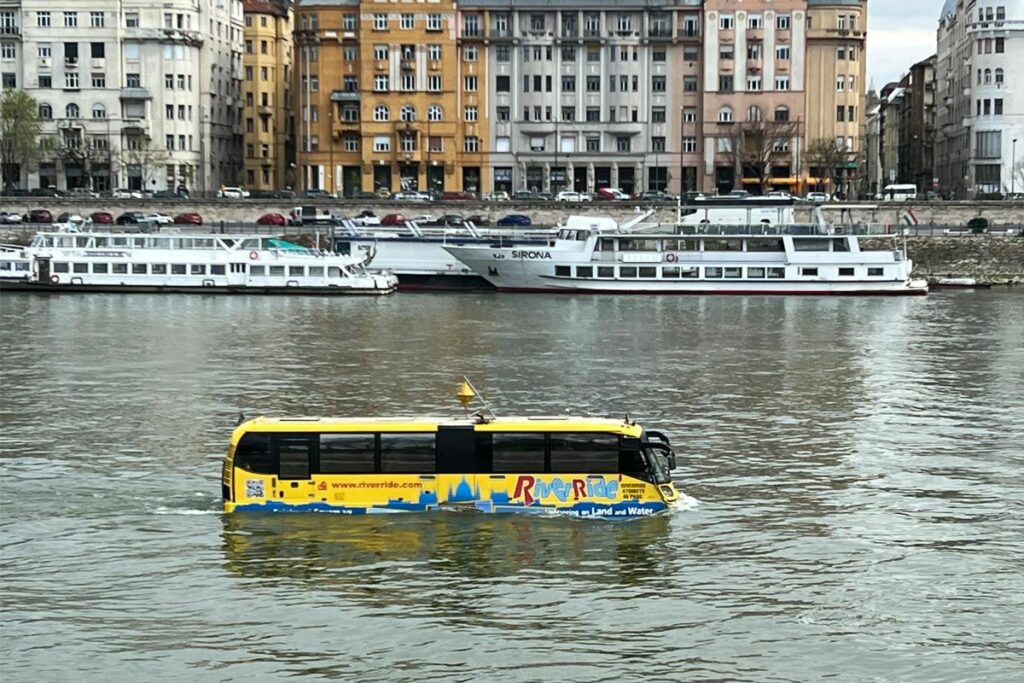River ride - autobus brod u Budimpešti