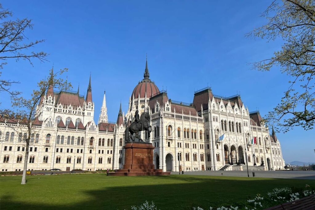Zgrada mađarskog parlamenta - šta posjetiti u Budimpešti